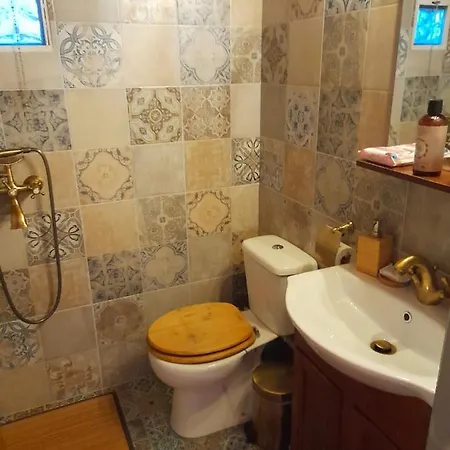 Casa Di Patouria , Stenies Andros Apikia (Andros)